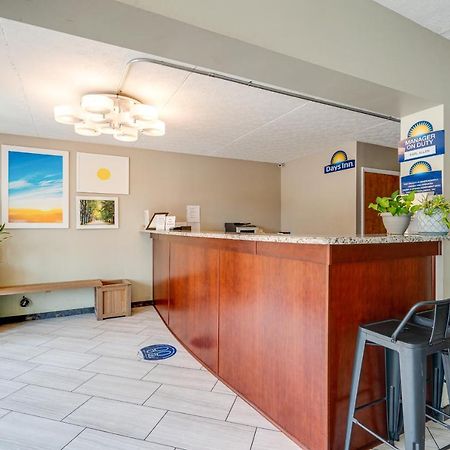 Days Inn By Wyndham Nashville Saint Thomas West Hospital Eksteriør billede