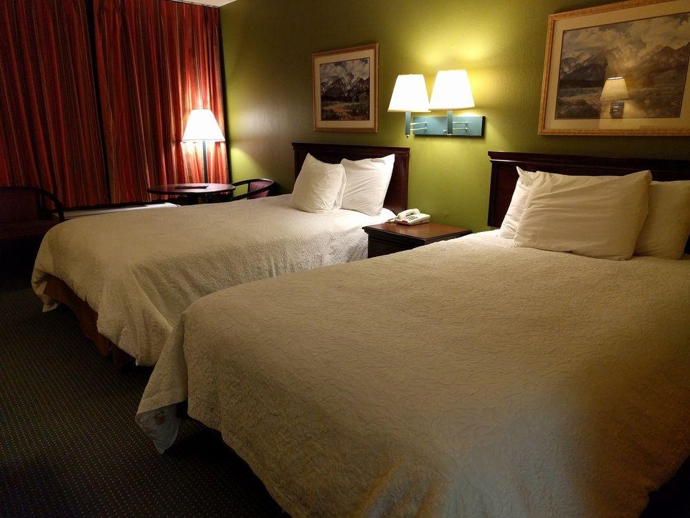 Days Inn By Wyndham Nashville Saint Thomas West Hospital Eksteriør billede