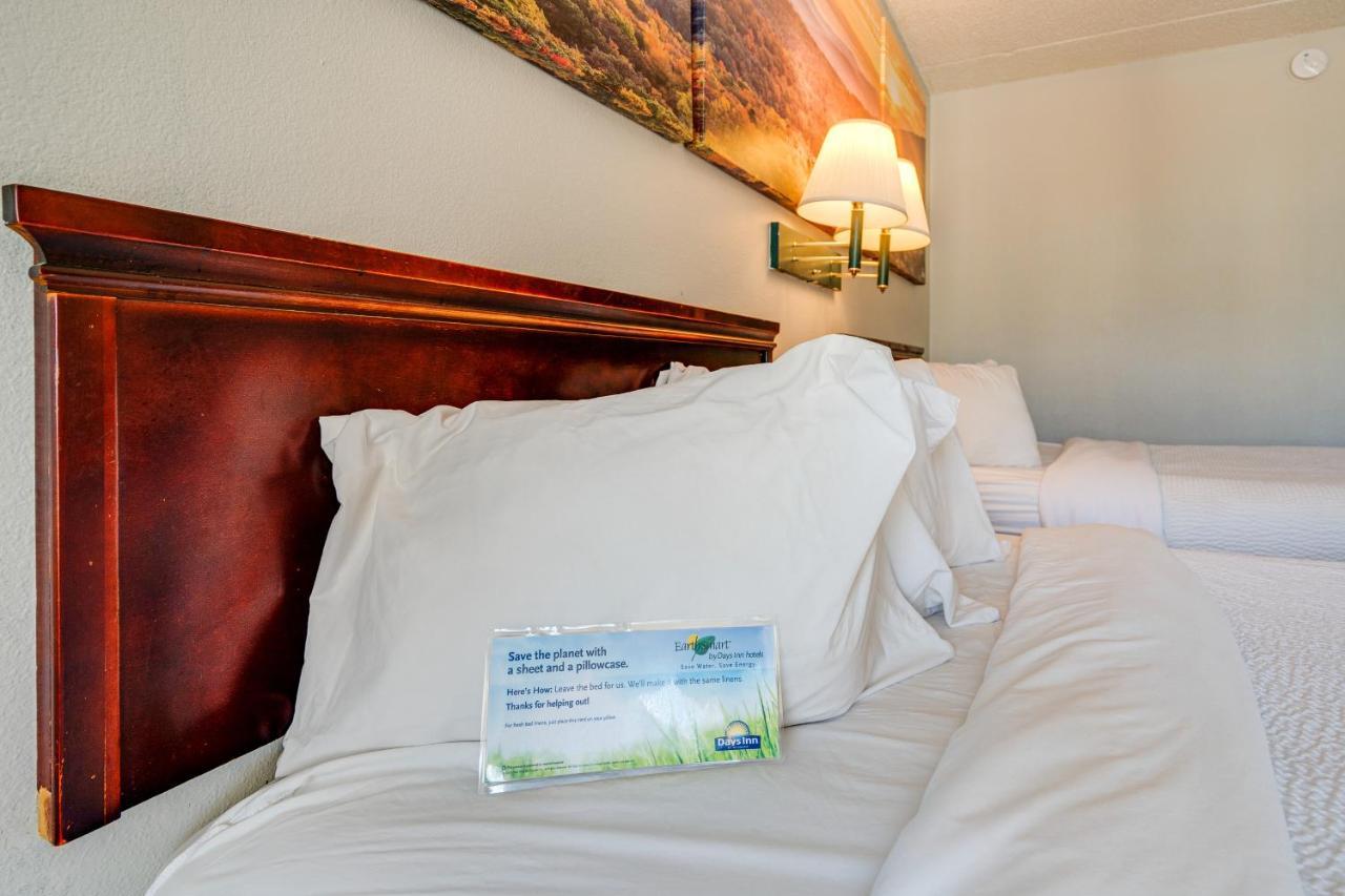 Days Inn By Wyndham Nashville Saint Thomas West Hospital Eksteriør billede